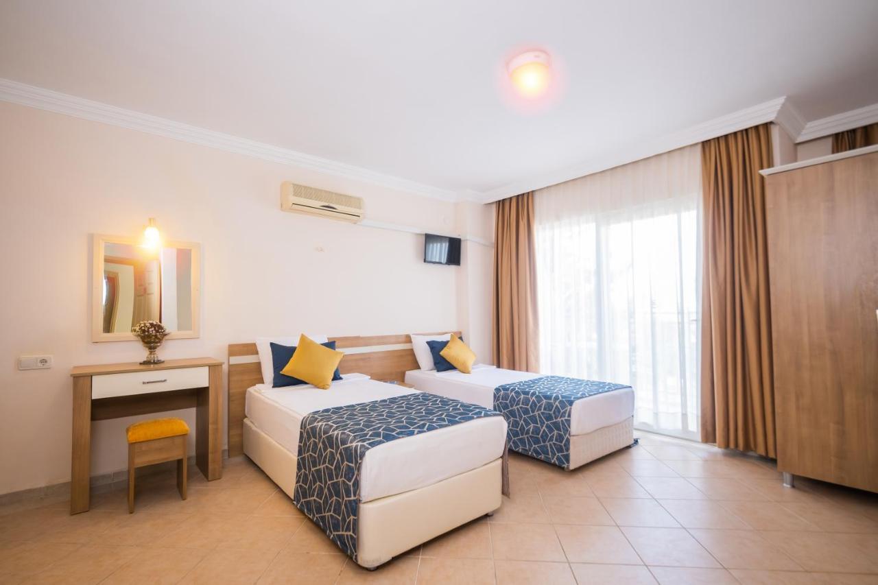Catty Cats Garden Hotel Сиде Екстериор снимка