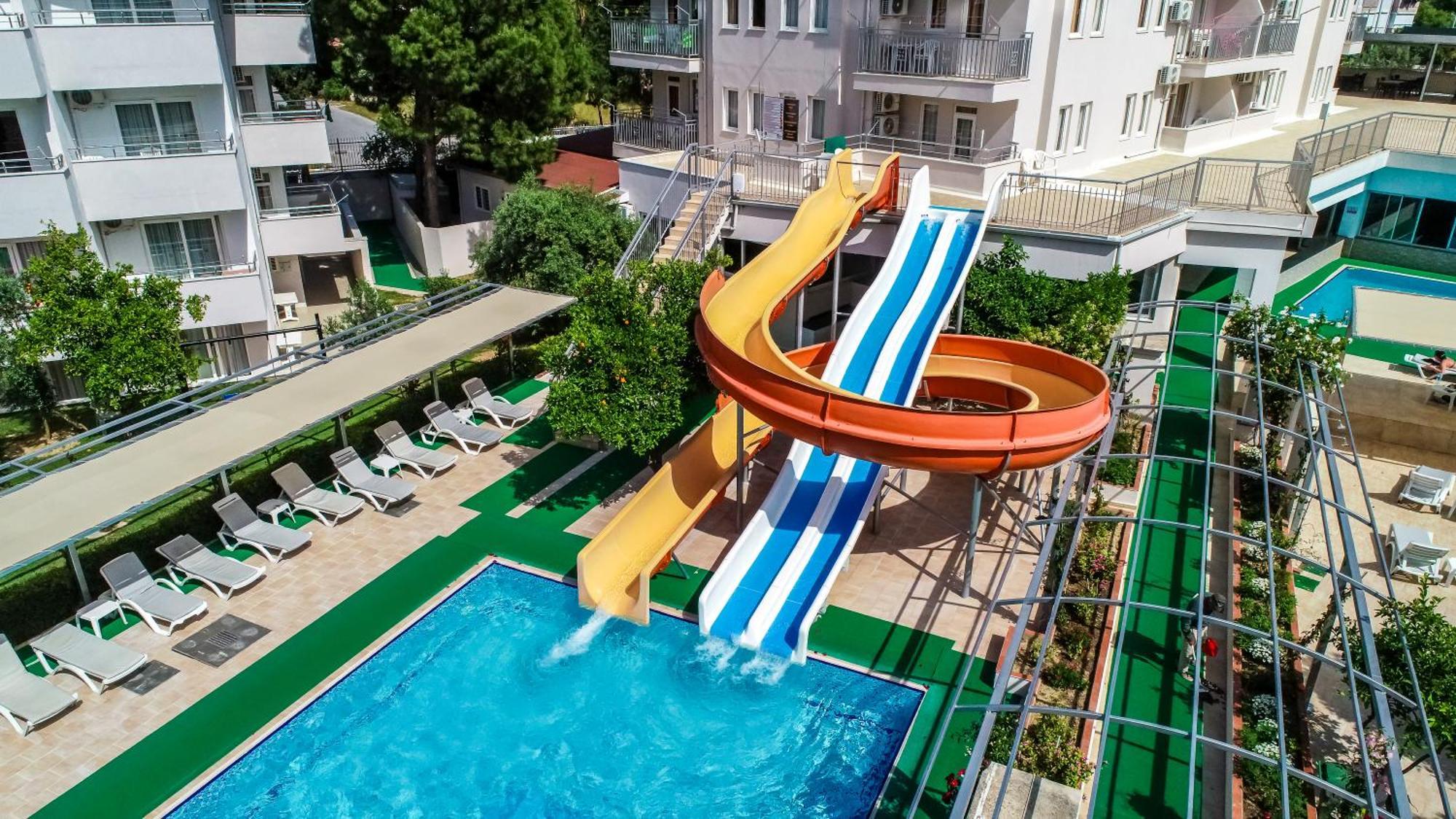 Catty Cats Garden Hotel Сиде Екстериор снимка