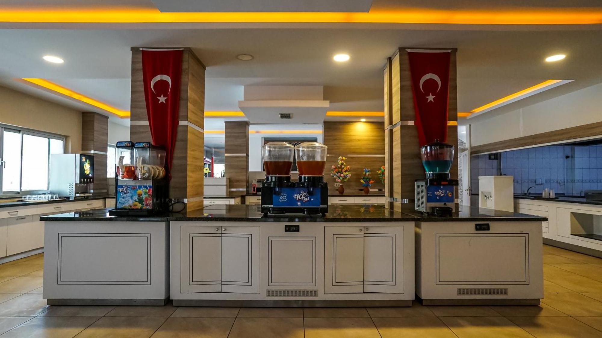 Catty Cats Garden Hotel Сиде Екстериор снимка