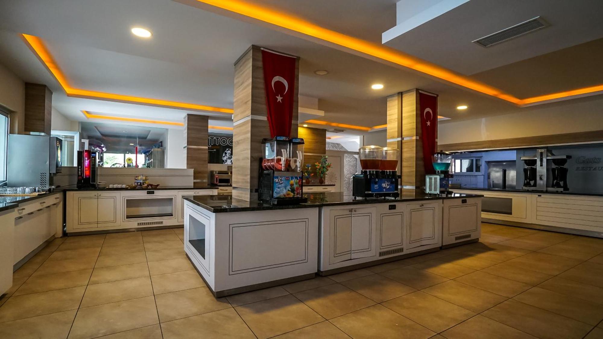 Catty Cats Garden Hotel Сиде Екстериор снимка
